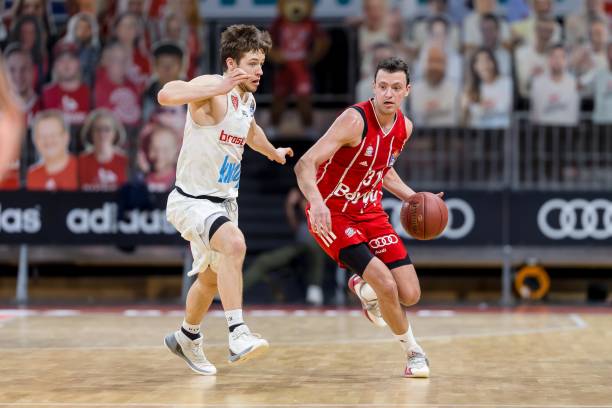 致伤势反复 致伤势反复