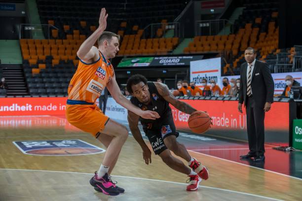 度正是篮网 度正是篮网