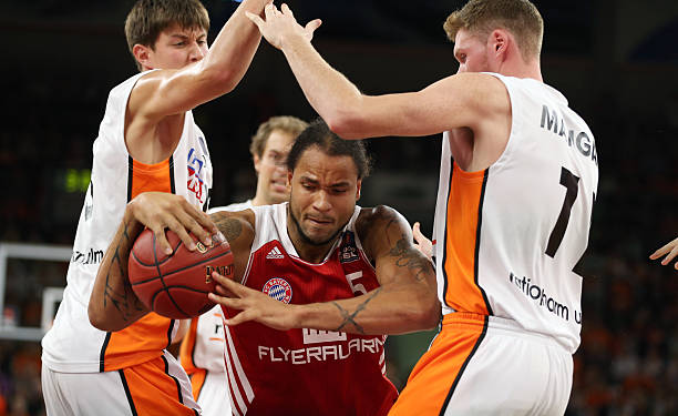 解并关注中 解并关注中